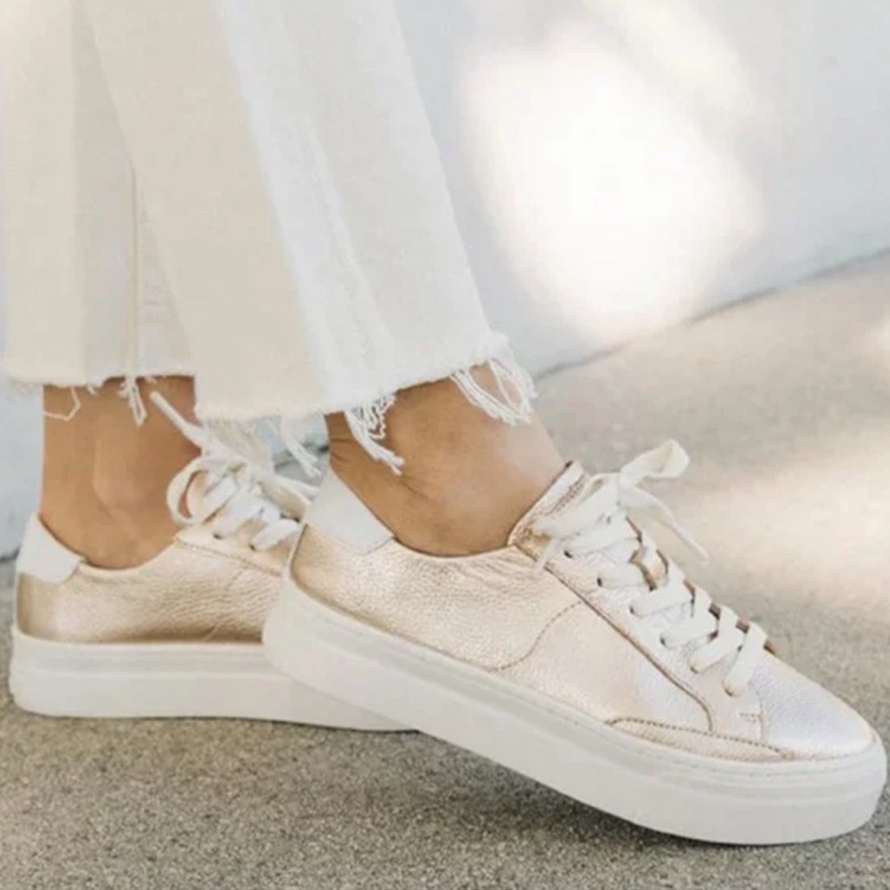 *BRAND NEW* Soludos Bronze Metallic Sneaker